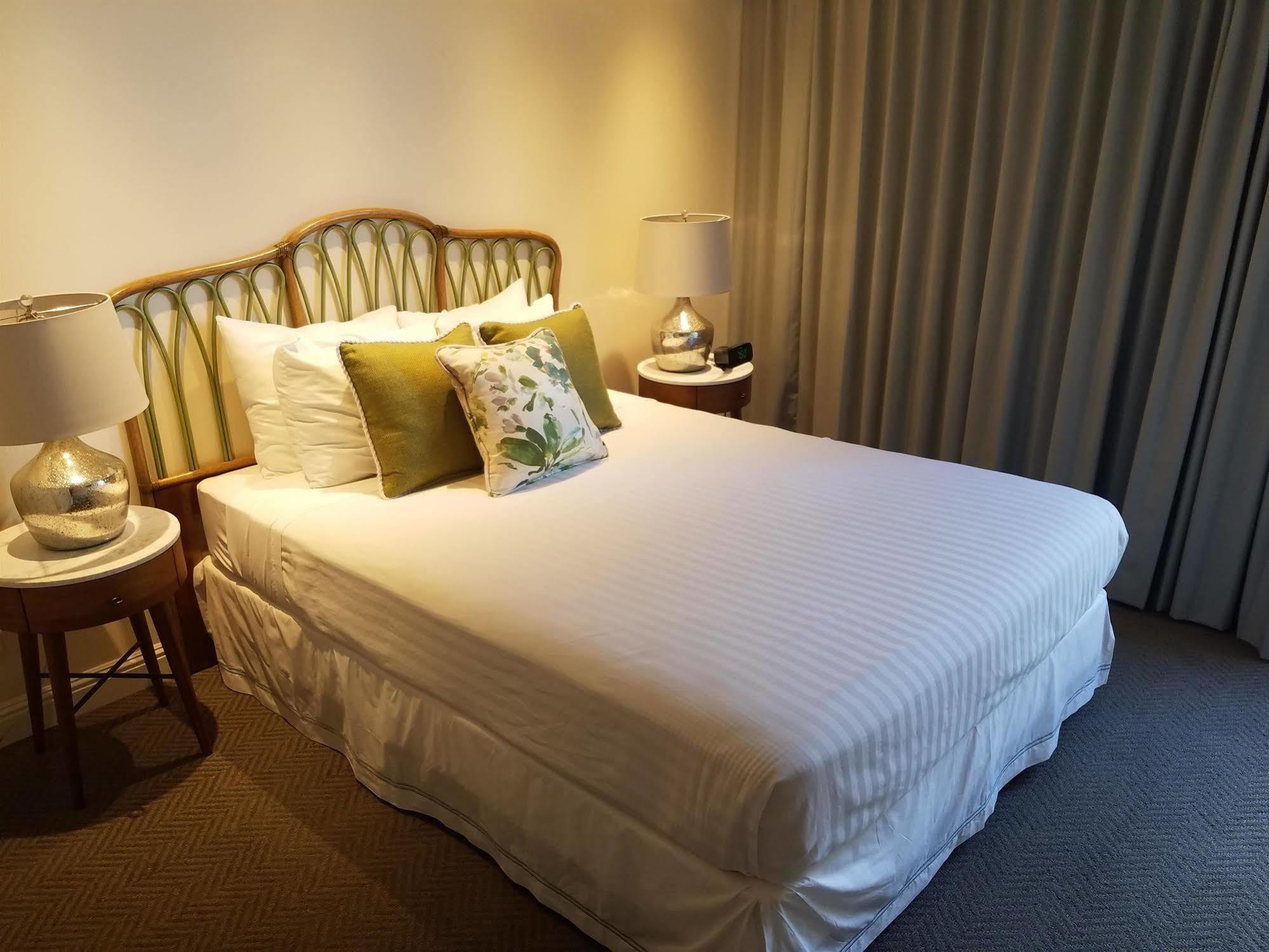 Hotel Imperial Hawaii